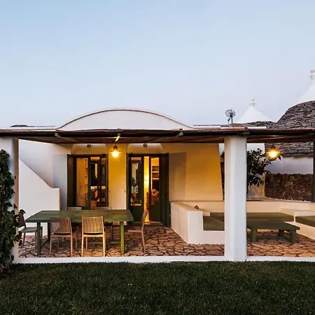 Helloapulia - Trulli Li Cridd *