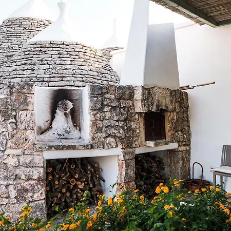 Helloapulia - Trulli Li Cridd Villa